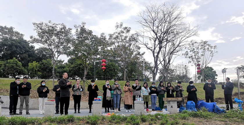 千逸全体家人元宵祈福放生